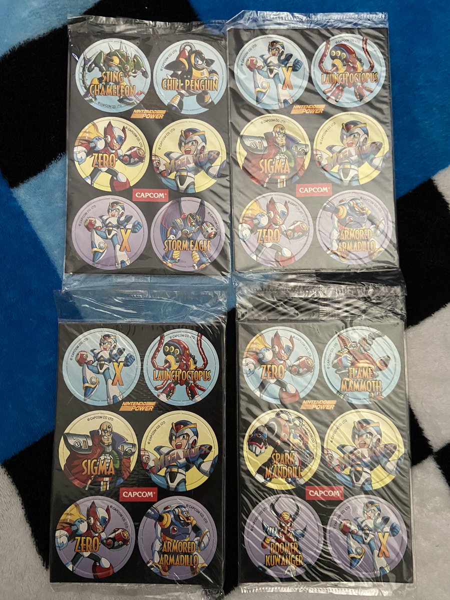 Day 6 #MegaMayChallenge 
@MegaManWorld 

Mega Man X Nintendo Power POGs set (plus a duplicate)
Missed opportunity to get Vile and X without armor on these 😕