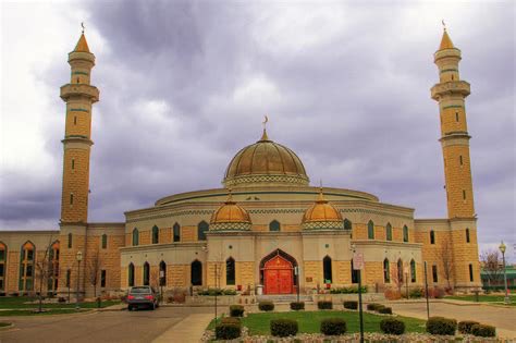 Dearborn, Michigan is 24.2 square miles, with a population of approx 106,000 ppl and is now basically controlling our Mideast foreign policy.