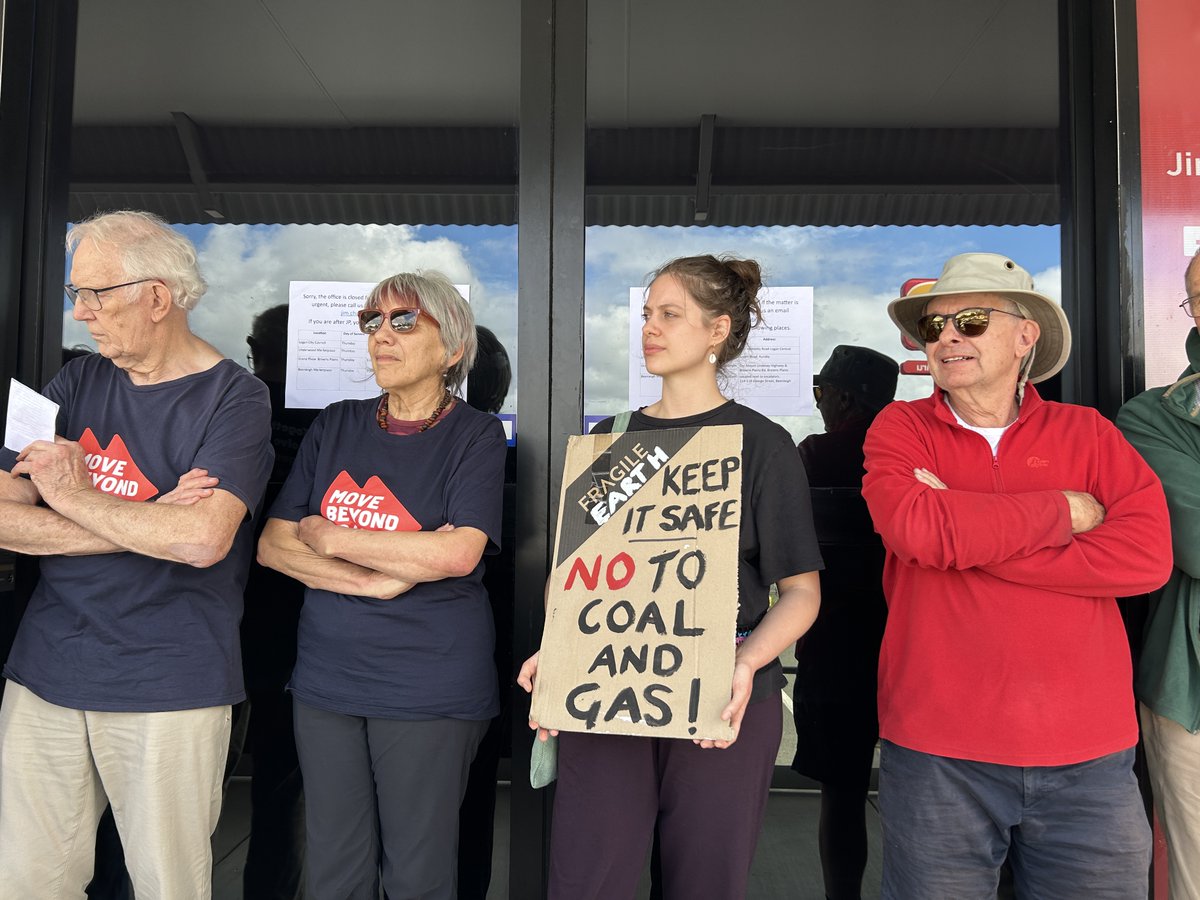 We SHUT DOWN the Treasurer's office today demanding #NoMoreCoal and #NoMoreGas! The Government's new gas strategy released today will lock us into decades of polluting fossil fuels and threaten all of our futures. We all need to #RiseUp.