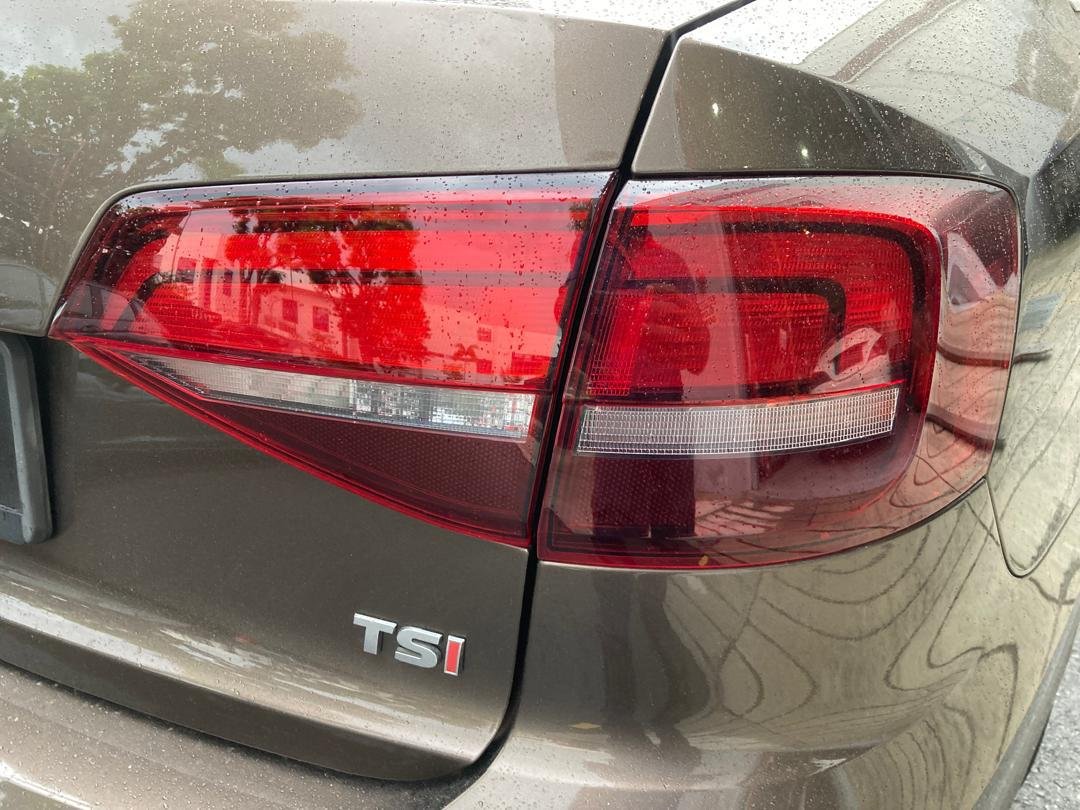 Volkswagen Jetta GP LED Tail lamps & Reflectors available #ForSale Ping us & Grab it now👇🤗 #VW #Jetta #GP #Taillight #Rearlamps #GenuineParts #Useditems #PropelAuto #Singapore #ScrapYard #Scrapcarparts #Volkswagen #LED #TailLamps #Rear #Light #Tail #Lamps #Ping #Grab #BuyNow