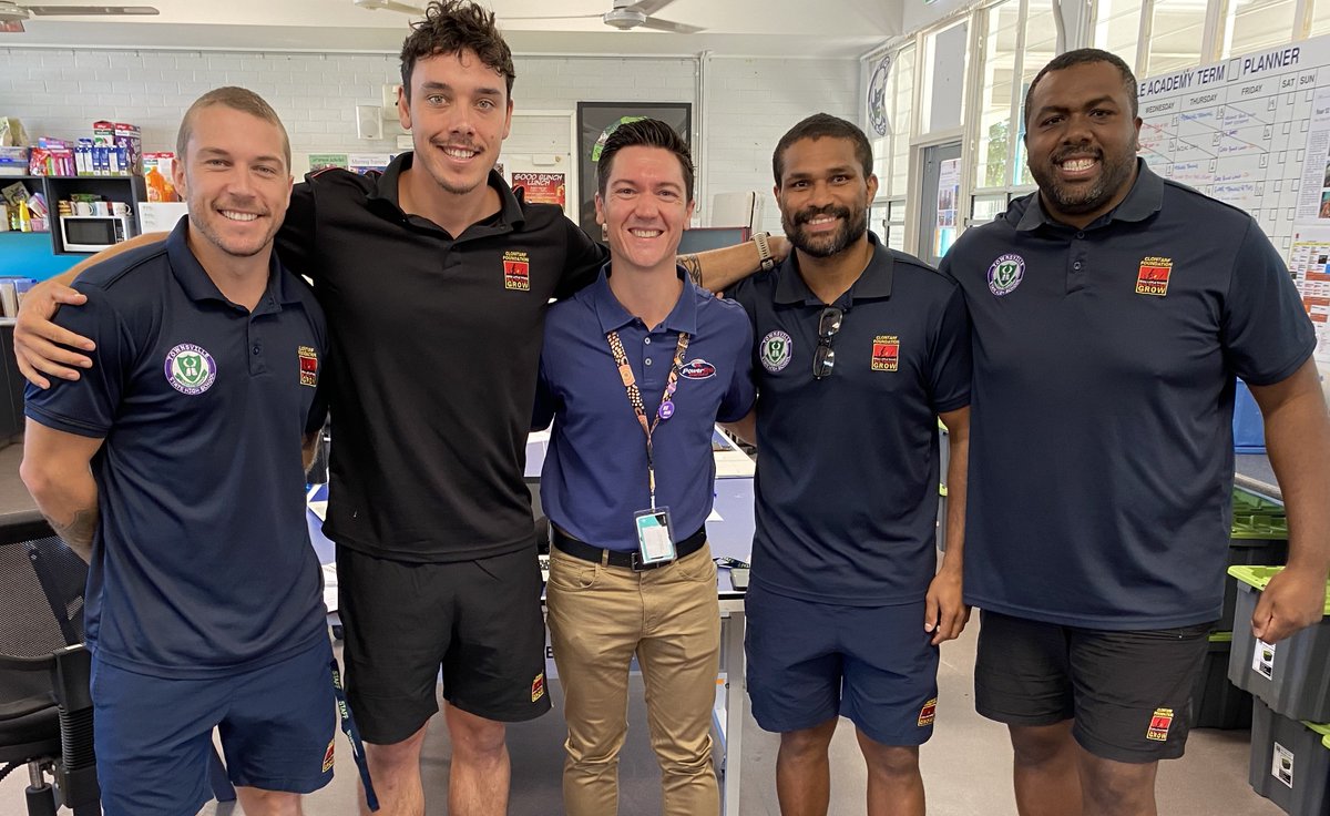 powerlinkqld's tweet image. The Powerlink team have visited more than 1,000 year 10-12’s at six high schools in #Townsville, #ChartersTowers and #Ingham. They also popped into the Tec-NQ facility and participated in the Find Your Future careers event in Ingham.

We also caught up with the team at the