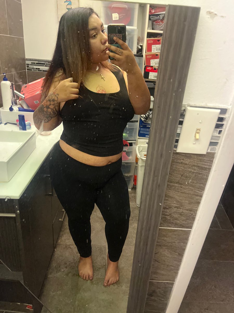 Wdflilmya's tweet photo. Your favorite tattoo artist 🥰🔥 https://t.co/5KwKDPZI3N
