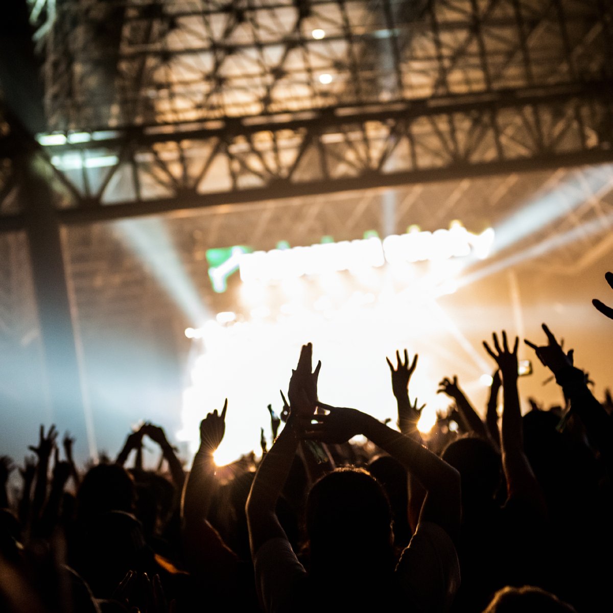 Summersonic_bkk's tweet photo. ชาวไทยพร้อมยัง? งานเฟสติวัลระดับตำนานจากญี่ปุ่นที่สร้างชื่อเสียงมากว่า 20 ปี กำลังจะมาสร้างตำนานบทใหม่ที่ประเทศไทยสิงหาคมนี้!

🎫 ซื้อบัตรรอบ Pre-Sale ราคาดีที่สุด ด่วนมีจำนวนจำกัด 👉🏻 https://t.co/84OyBeuUVx

สำหรับผู้ที่ซื้อบัตรทุกประเภท ภายในวันที่ 18 พฤษภาคมนี้
รับสิทธิ์เป็น Summer Sonic Membership เพื่อรับสิทธิพิเศษต่างๆ มากมาย!

Summer Sonic Bangkok 2024
🗓️ 24-25 สิงหาคม 2567
📌 อิมแพ็ค ชาเลนเจอร์ ฮอลล์ 1-3

-------

Get ready, Thailand! A legendary Japanese festival with over 20 years of history is coming to create a new legend in Thailand this August!

Get your tickets at the best price now 👉🏻 https://t.co/84OyBeuUVx
Grab them before they’re gone!

For all ticket buyers of any type, within May 18th. You will receive the privilege of becoming a Summer Sonic Membership, to enjoy various exclusive privileges!

Summer Sonic Bangkok 2024
🗓️ August 24-25, 2024
📌 IMPACT Challenger Hall 1-3

#summersonic #summersonicbangkok #summersonicbkk