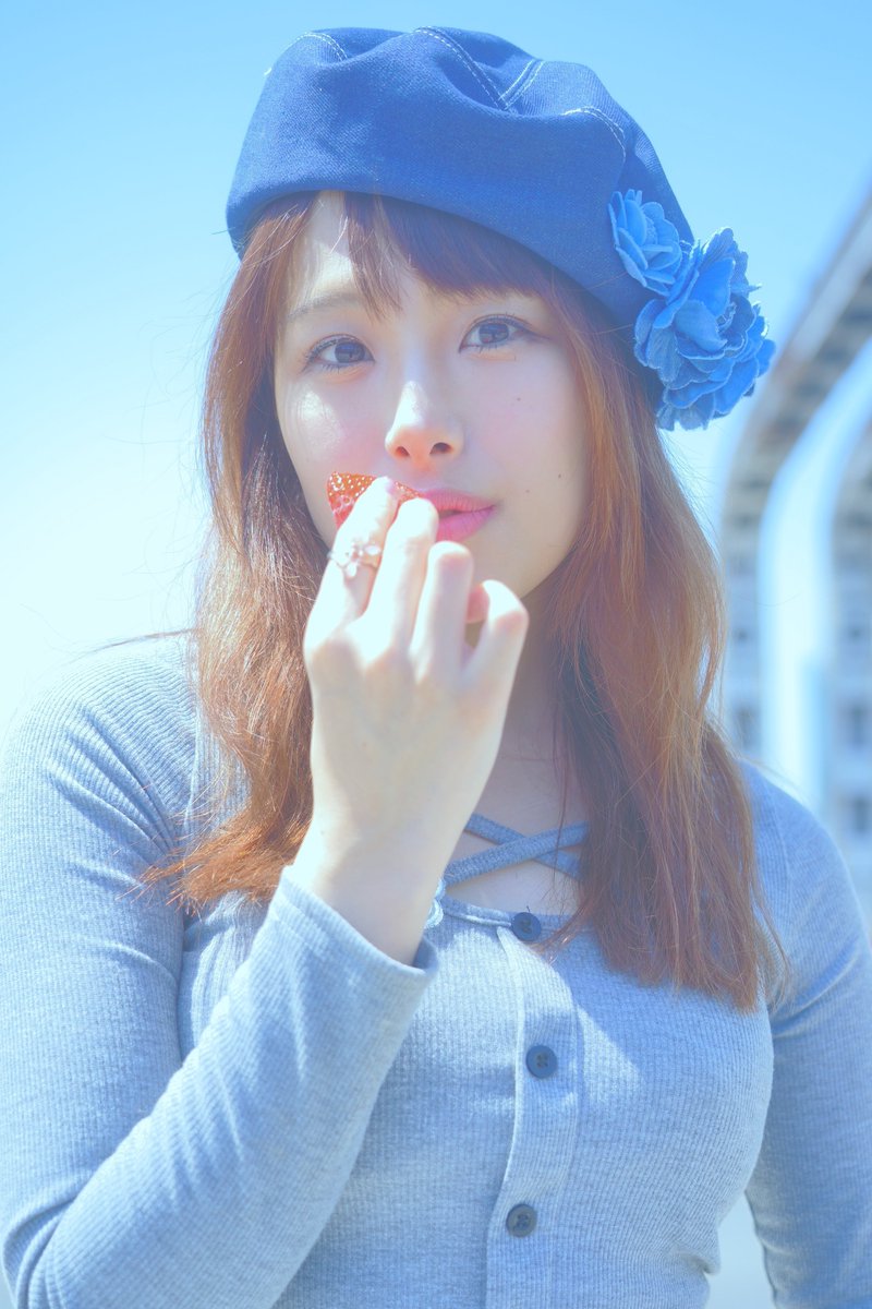 (*´-`).｡oO(『Sweet Blue cider girl🫧🩵』ep2-6)
Sp thanks to:Mio-ka/at:中央区築地
@tiara_mioka  @tiara_portrait 
#α7C #SEL24105G #BLACKMIST05
#ポートレート #ポートレート撮影修行中 
#苺大福ポートレート 
#撮影会TIARA #築地 #勝どき