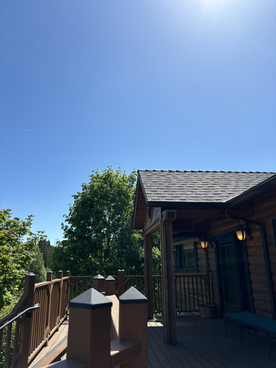 in portland, oregon for the rest of the month with <a href="/samforbreakfast/">Sam Herschel | ACAB</a> for the carolyn moore writing residency <a href="/PCC_CMWH/">Carolyn Moore Writers House</a>! will post more pics but for now—reading outside on the porch. in the sun