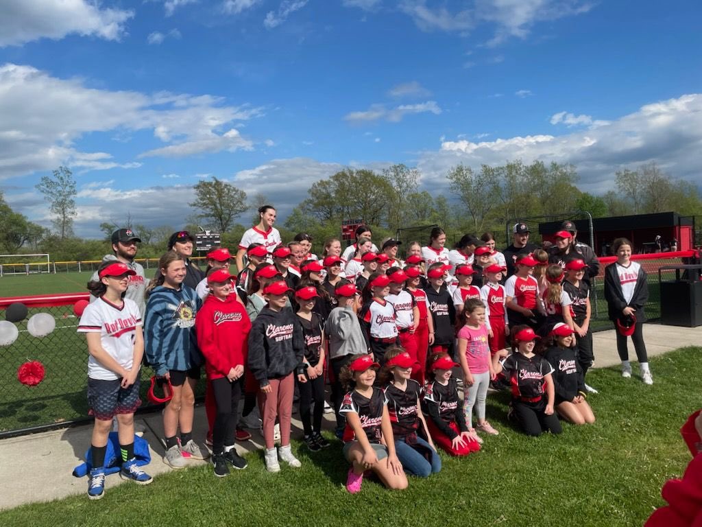 Thank you Clarence U8 and U10 travel teams for attending our senior game today. Great job cheering for the Devils! Your new visors look great!!