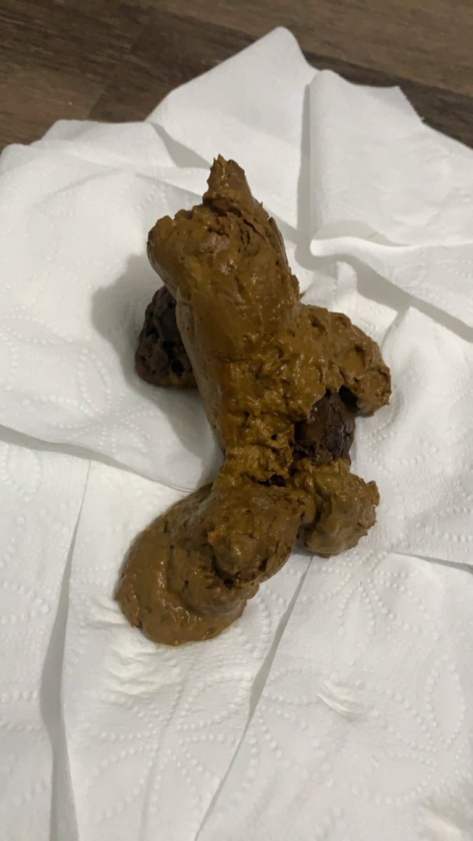 I1ovep00p's tweet photo. Took this nice birthday shit. It’s not as big as the one I took the other day but it’s still hot and sexy #dump #kink #gayscat #gay #faggotboy #poop #porn #scat https://t.co/nJo9XB1DjA