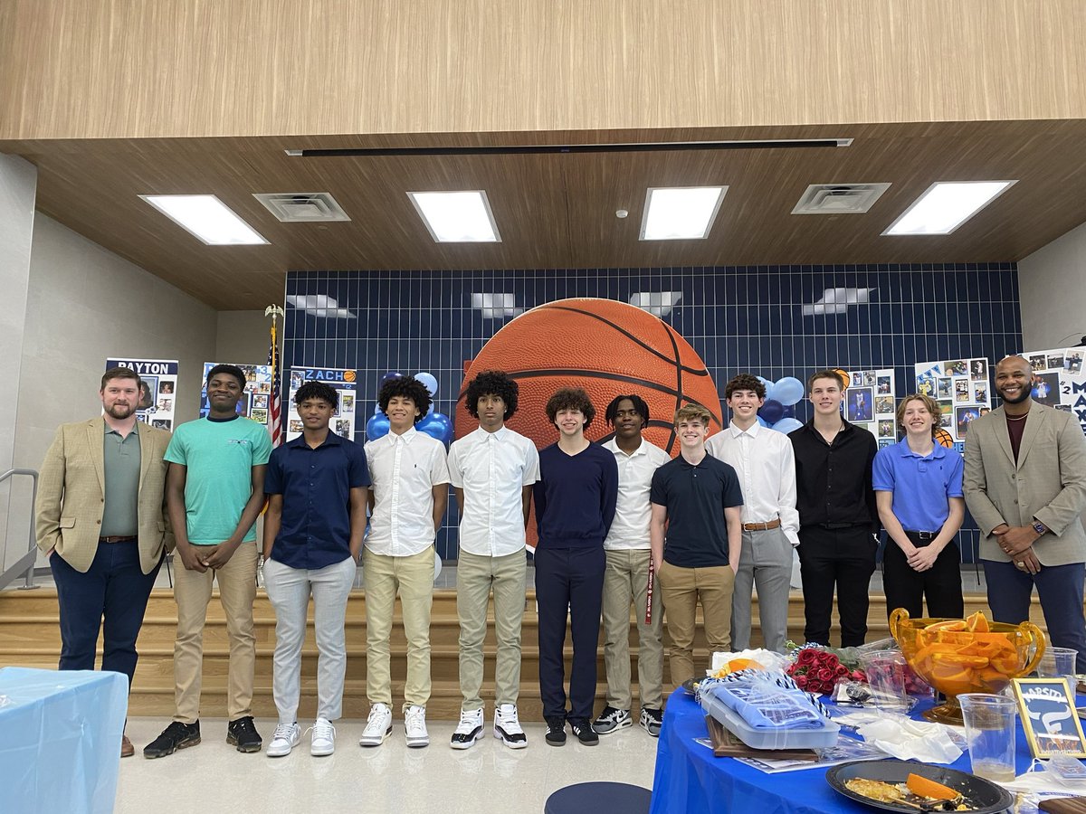 2024 End Of The Year Celebration!
🏀🎉 🤘🏽😊🤘🏽🎉🏀 #HistoryMade