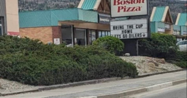 Canucks fans outraged by sign outside Penticton pizza joint dlvr.it/T6cfGW