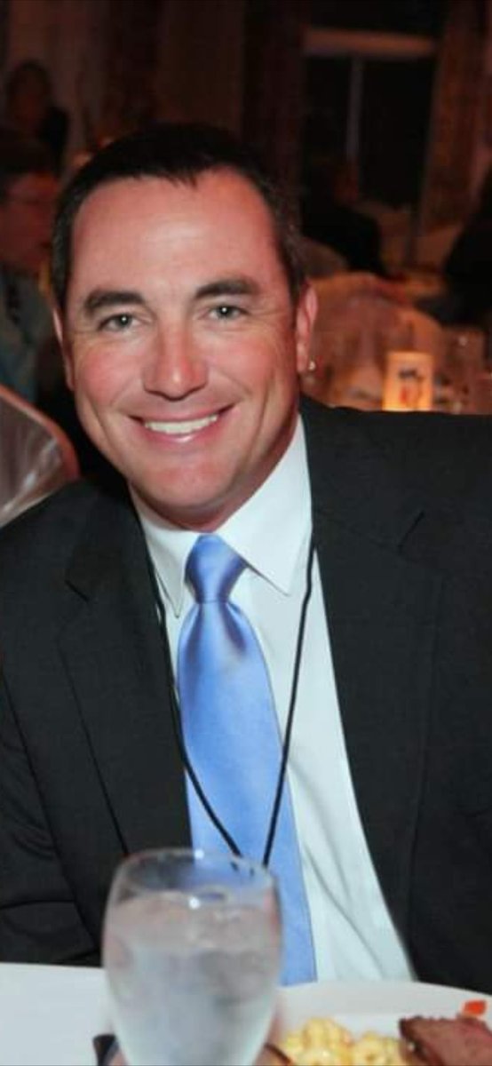 Please welcome Zach Wiggins as one of our new football coaches at Washington Junior High. Looking forward to working with him! Great guy and Great coach. Welcome to the Tiger/ Wildcat football program.