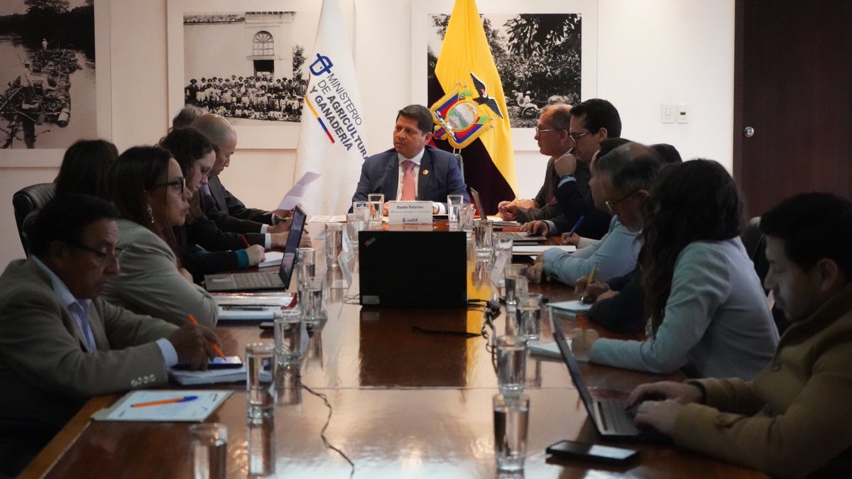 El Embajador de Japón en Ecuador, Sr. Keiichiro Morishita y el Ministro de Agricultura y Ganadería, @DPalaciosEc, sostuvieron una reunión para fortalecer líneas de cooperación entre naciones. En la reunión se trató los proyectos en desarrollo con JICA que beneficiará a más de 600…