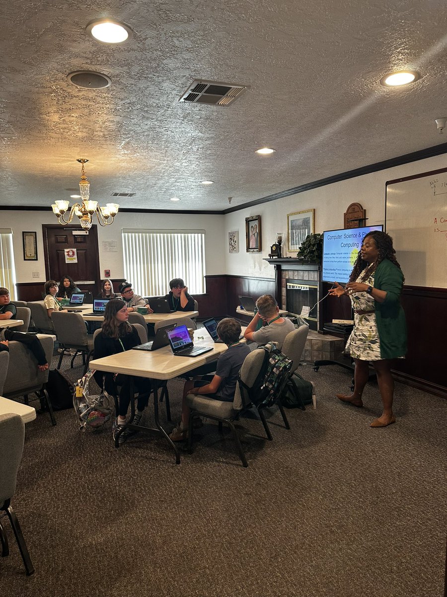 Thrilled hosting 50+ Rio Vista students for #STEMapalooza Unplugged! Cyber escape room, micro:bits, tower challenges - all a hit! Teachers also received 3 STEM activities to take back to their classroom! Students took home a micro:bit! A fun day of learning! 🚀 #TransformingLives