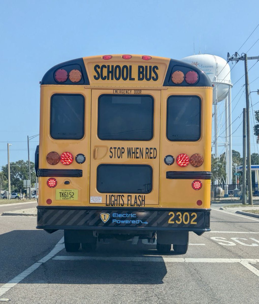 Love to see it! @Manateeschools rocking electric school buses! 👏 #cleanride4kids