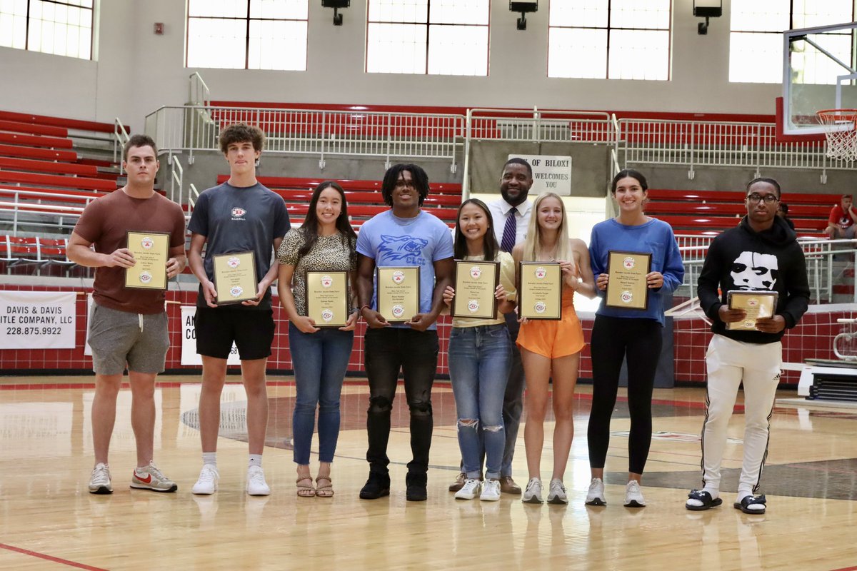 Scholarships, Signees, & State Farm Students of the Month!

“Excellence from all, for all”

#BlxIndianNation | #OneTribe
