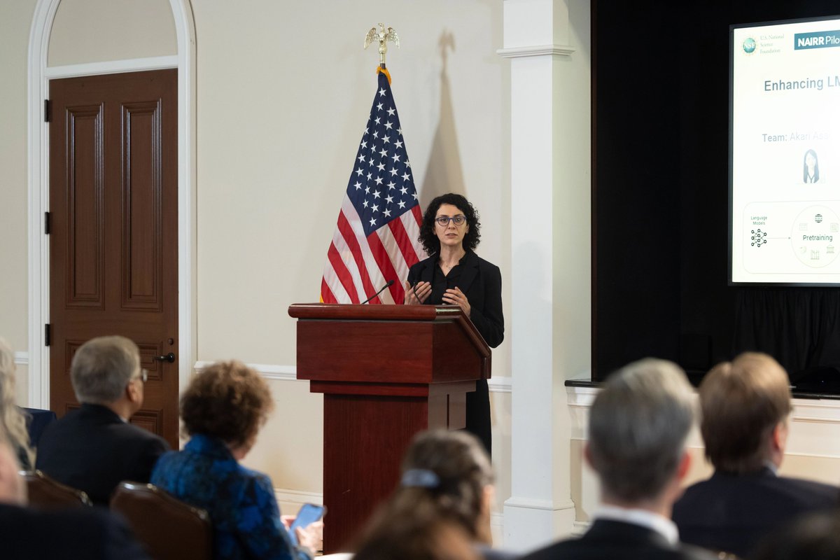 If you missed the #AI developments in DC this week, this readout highlights @NSF's NAIRR Pilot awards, the PCAST report 'Supercharging Research: Harnessing Artificial Intelligence to Meet Global Challenges,' and more: whitehouse.gov/ostp/news-upda…