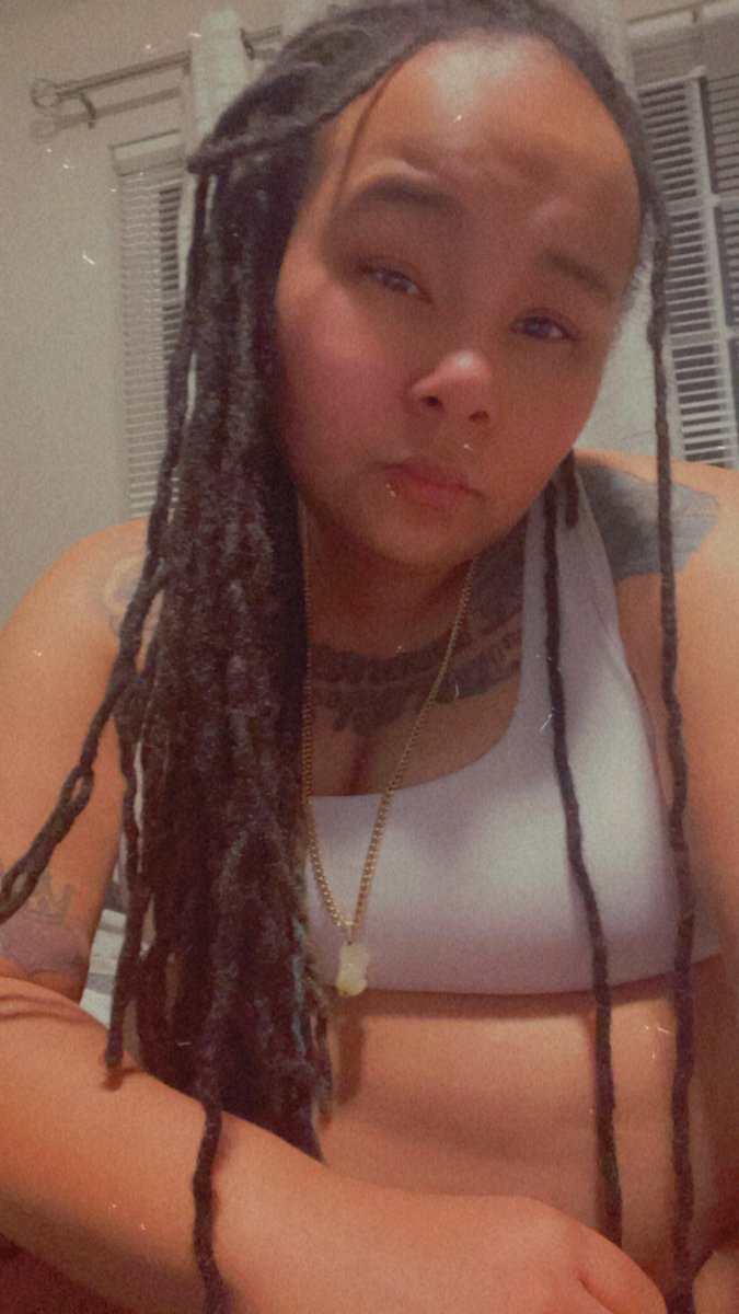 NO_LIEES's tweet photo. A little face time 💙🤪🥰😍 https://t.co/EYpbGhWRej