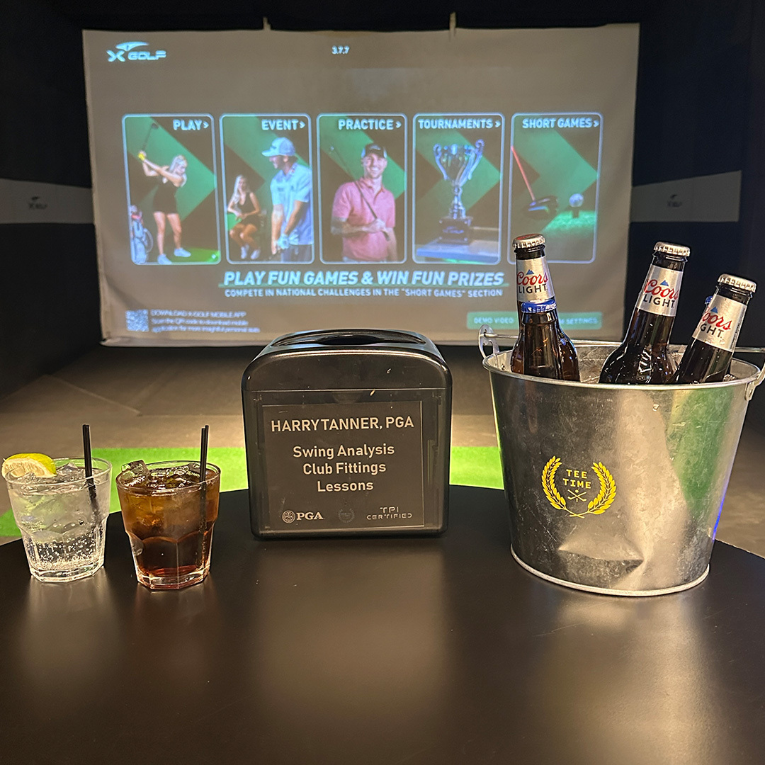 xgolffoco's tweet photo. ☀️ HOT SUMMER DEALS ☀️
$3 Coors Light + Bud Light Bottles
$5 Well Drinks
$18 Coors Light &amp; Bud Light Buckets https://t.co/qPPzxlr1uu