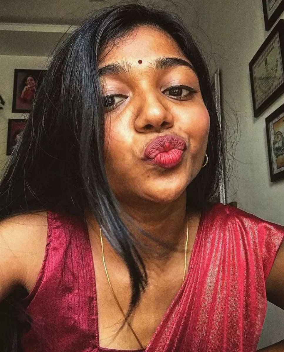 Ishukitty3's tweet photo. Bestie Goals!

Ughhh! Ena da unaku morning eyy en ipdi thokituu nikuthu....?🤤💋

#Ishukitty #lustykitty #morningthouhht https://t.co/VTXWT6pvEu