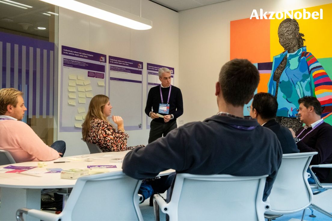 A guide to promote a ‘fix, not replace’ mindset is one of the Paint the Future Vehicle Repair Sustainability Challenge projects that will help reduce our collective carbon footprint. Want to know more? 💙 Take a look:akzo.no/projectsvehicl… #AkzoNobel #PaintTheFuture