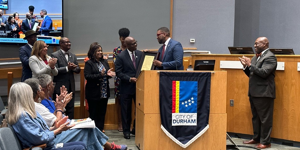 #NCCUCommunity | Congratulations to Chancellor Johnson O. Akinleye, Ph.D. on receiving a proclamation and the key to the city from Durham City Council and NCCU alumnus Mayor Leonardo Williams! | #EaglePromise #EaglePride | WATCH PRESENTATION: bit.ly/NCCUJohnsonOAk…