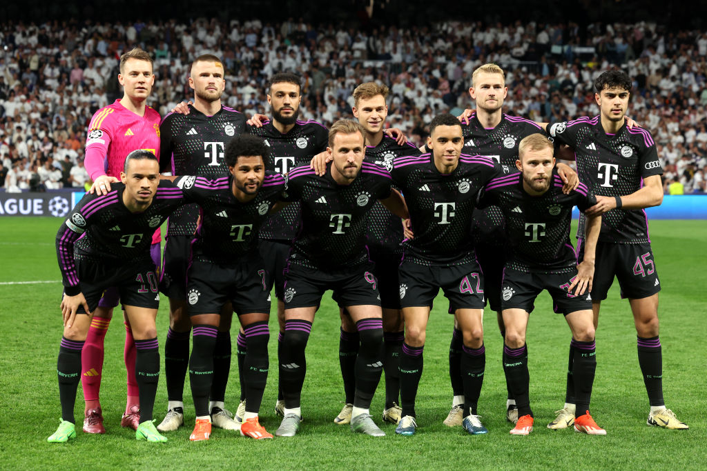 Player ratings, per @BILD Bayern: Neuer 4 Kimmich 4 de Ligt 3 Dier 3 Mazraoui 4 Laimer 2 Pavlović 2 Sané 4 Musiala 3 Gnabry 4 Kane 3 Davies 2 Kim ✖️ Müller ✖️ Choupo-Moting ✖️ Tuchel 4 Real Madrid: Lunin 2 Carvajal 3 Rüdiger 2 Nacho 3 Mendy 2 Valverde 3 Tchouaméni 3 Kroos 2…