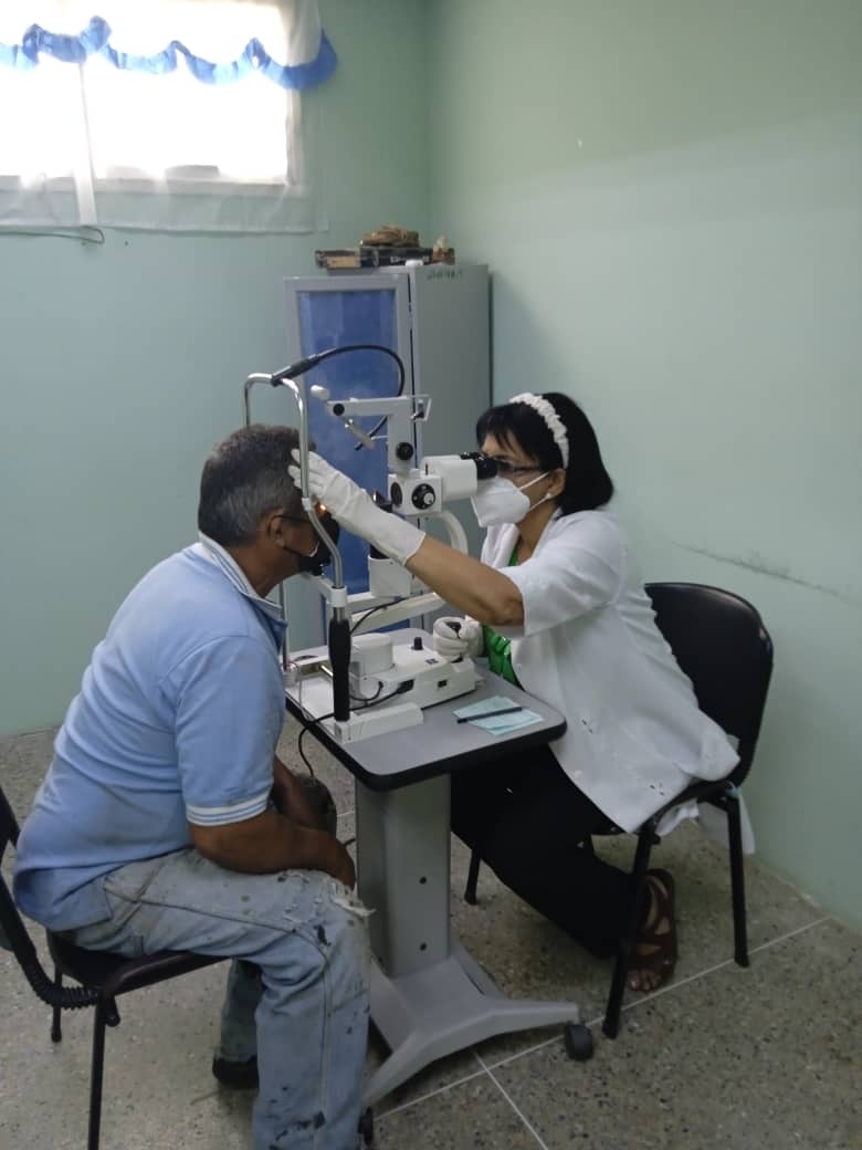 Consulta de oftalmología en el CDI Francisco de Miranda. Por la excelencia en los servicios. Estado Aragua
 🇻🇪🇨🇺 #CubaPorLaVida  #CubaCoopera