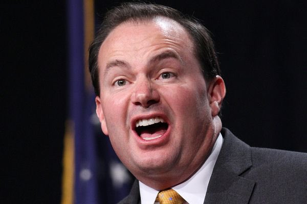 Anyone know what the symptoms are for brain eating worms? Not asking for any particular reason. Just… curious. #utpol