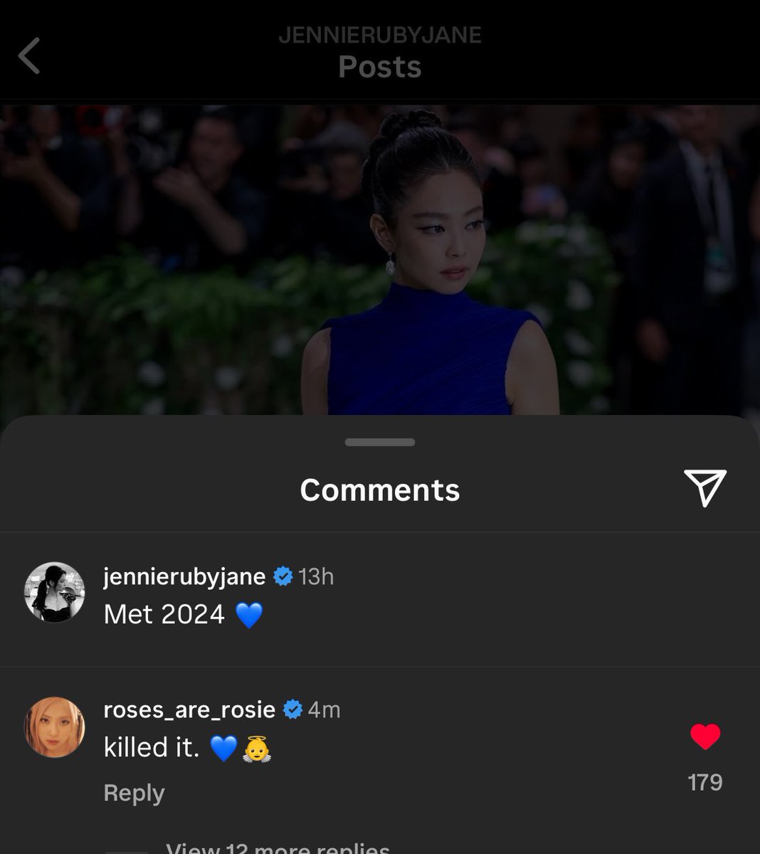 ROSÉ COMMENTED ON JENNIE’S MET GALA POST ON INSTAGRAM 😭