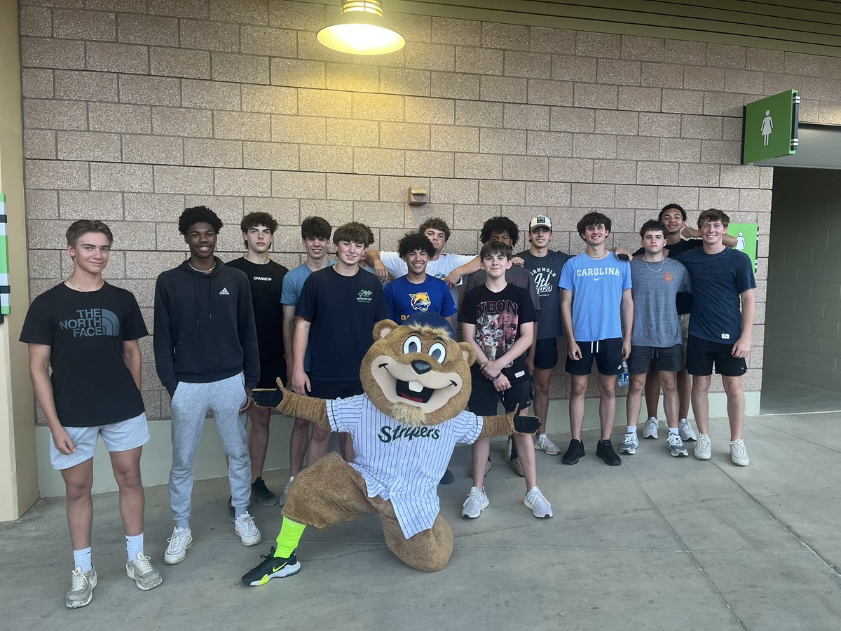 hooch_baseball's tweet photo. Great way to finish off the season and send out our seniors! Hanging out and watching some @GoStripers baseball! https://t.co/g2M9nn2eX7