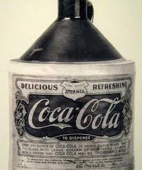 🎉 ¡Increíble! 😍 Hoy en el año 1886, Estados Unidos fue testigo de un momento histórico cuando el genio creativo John Stith Pemberton dio vida a la icónica Coca-Cola. 🥳🎉 ¡La bebida que ha conquistado el mundo con su sabor único y refrescante! 🌟🥤 #CocaColaHistory