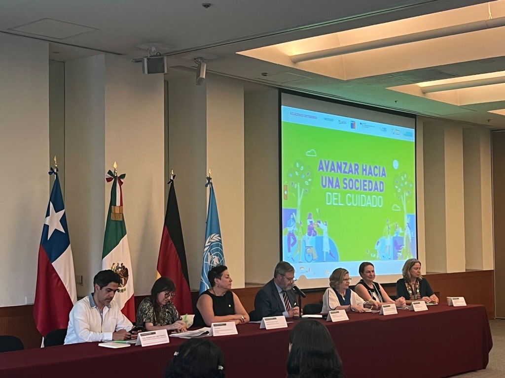 Para mejorar la inclusión social de las mujeres, la GIZ México participó en el evento 'La importancia de avanzar hacia una sociedad del cuidado', organizado por la @SRE_MX, @Inmujeres, @ONUMujeresMX y la Mesa de Cooperación Internacional para la Igualdad de Género en México