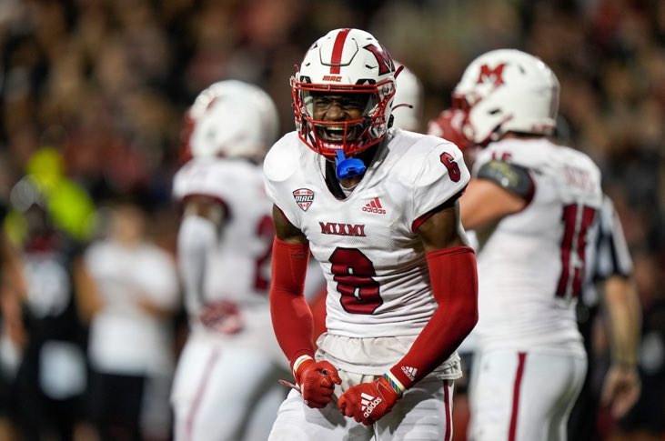 #AGTG After a great conversation with @DBCoachWhite I am blessed and thankful to receive my first D1 offer to the Miami University (Ohio)!! @CoachBryanLamar @zaymartin2410 @BCWright52 @coachtf @nickgrosso_1 @Qfalk @CoachM_Gray @recruitcoachmc @RecruitGeorgia @RustyMansell_