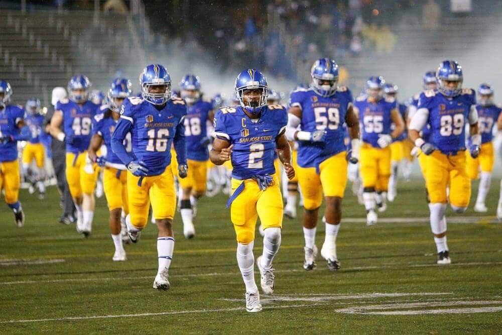 Thank You San Jose State Football for stopping by this afternoon and talking about our recruits. Nice meeting u and we appreciate the time! ⁦@ORHS_Football⁩ ⁦@TROJANPRIDE80⁩ ⁦@OR_JrTrojans⁩ ⁦@SanJoseStateFB⁩