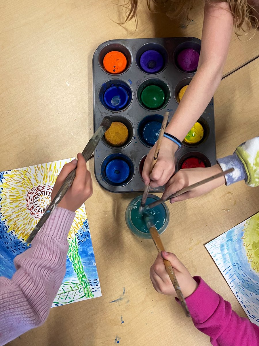 Painting sunflowers in the hopes that our little sprouts grow just as beautifully🌻