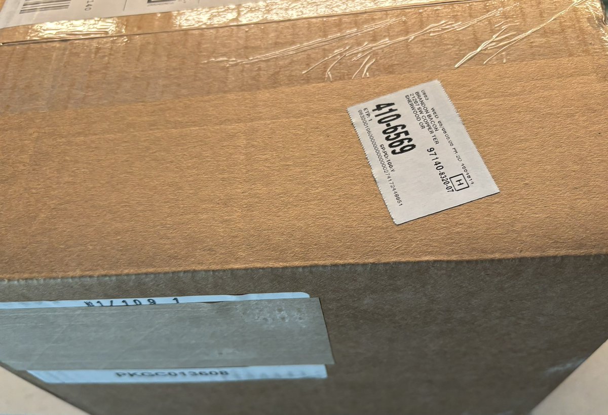 keepsakesports1's tweet image. Case of bowman draft 24 jumbo ready to rip. Here’s the teams left. Break tonight or tomorrow whenever we fill!!!