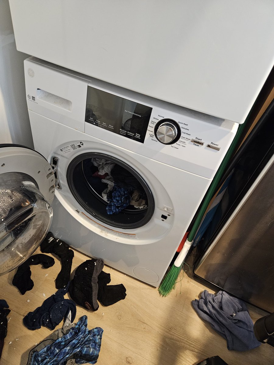 RustyChicken tweet media