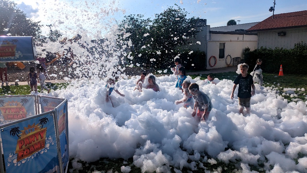 Summer vibes are in full swing and what better way to cool off than with a foam party?! 🌞🎉 STXPartyFoam is here to make your party unforgettable with our allergy-free foam. Don't wait any longer, reserve your day now! #FoamFun #STXPartyFoam #RioGrandeValley
