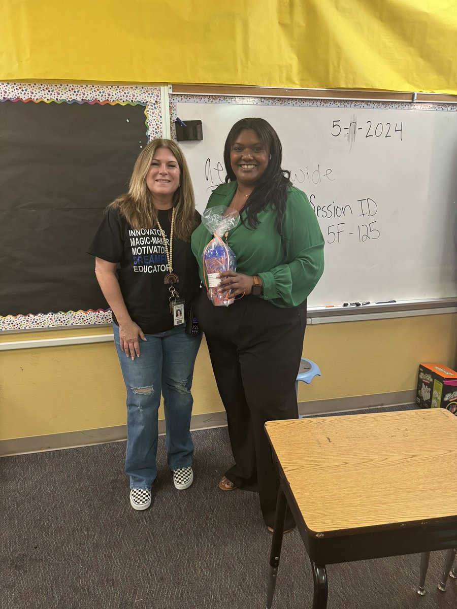Congratulations Ms. Méndez! She was super excited to be the winner of a gift from OCPS Foundation. In honor of Teacher Appreciation Week!