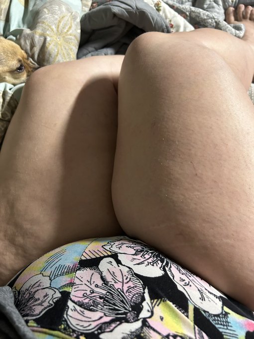 He don&rsquo;t wanna come out his head on my thighs 😞 Do you? 🥺 https://t.co/ncbfrHsXrh #milf #bbw #thickthighs<a href="/tag/bbw"class="tags"><span>#bbw</span></a><a href="/tag/milf"class="tags"><span>#milf</span></a><a href="/tag/thickthighs"class="tags"><span>#thickthighs</span></a><a href="/tag/spoilme"class="tags"><span>#spoilme</span></a><a href="/tag/tannedlegs%20"class="tags"><span>#tannedlegs </span></a>