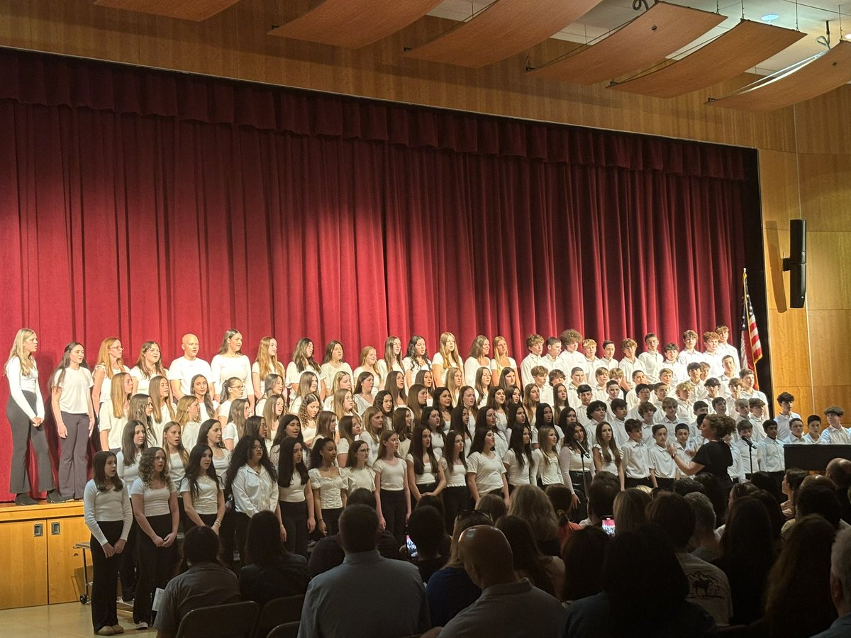 stacey linzenbold tweet media