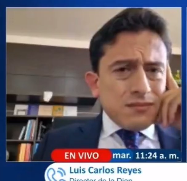 SoyMiroslawa's tweet photo. Cuando alguien dice algo estúpido y yo pienso que estoy siendo disimulada pero mi cara real es esta https://t.co/73y4RXtFJ3