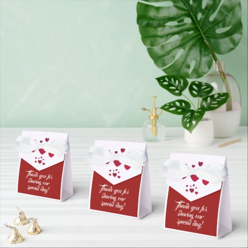 dalDesignNZ's tweet image. Wedding boxes by dalDesignNZ 
#wedding #weddingsupplies #cakeboxes 
zazzle.com/z/auxqlu2c?rf=… via @zazzle