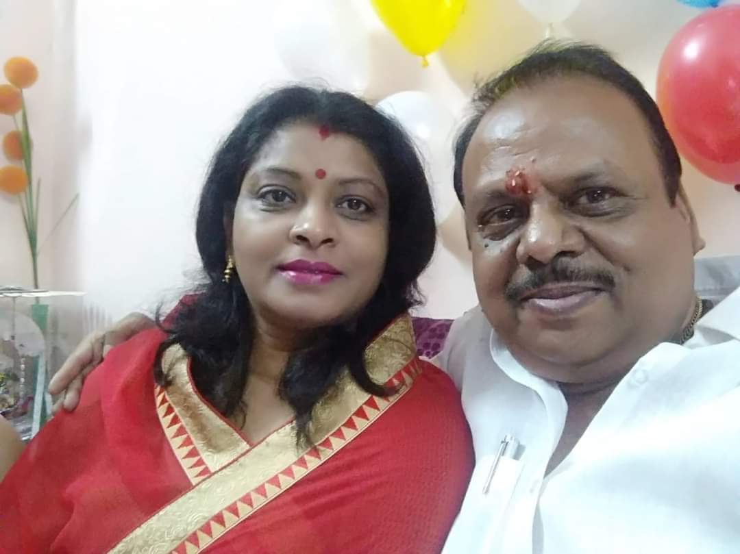 BABUA31's tweet photo. आज हमारे मालिनी सिंह जी एवं चौधरी सत्यवीर सिंह के विवाह की 23वीं  सालगिरह है , आप सभी के #स्नेह और #आशीर्वाद के #आकांशी है हम दोनों, सादर । https://t.co/9QPOeRI3fX