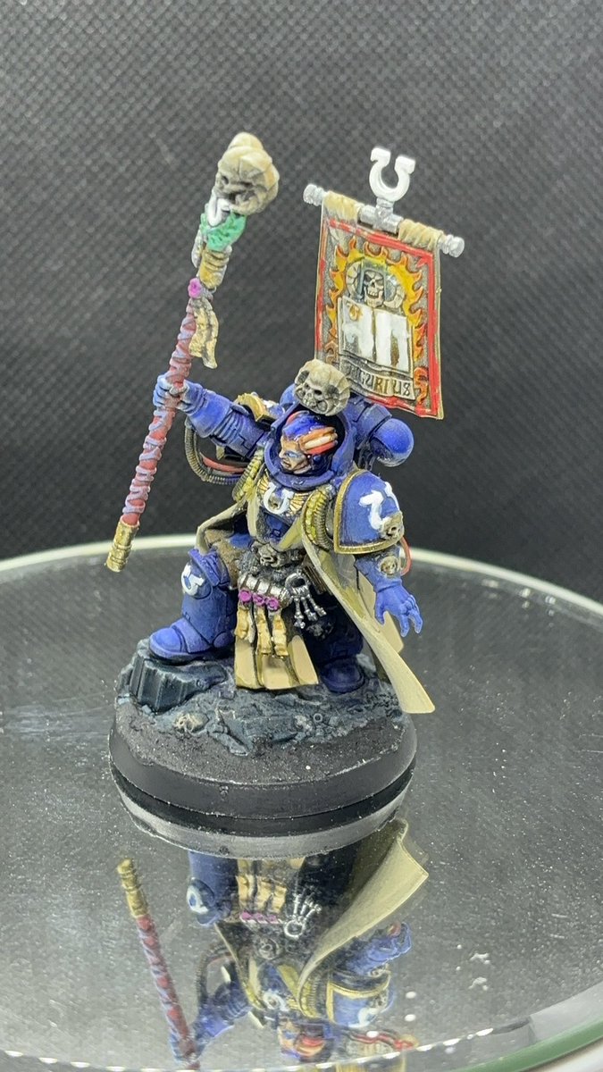 Finished the client’s Tigurius and met approval. Huzzah. 

#modelpainting #comissionpainting #warhammer #warhammercommunity #warhammer40k #warhammer40000 #spacemarines #adeptasastartes #ultramarines #chieflibrariantigurius #akinteractive #vallejocolors #thearmypainter