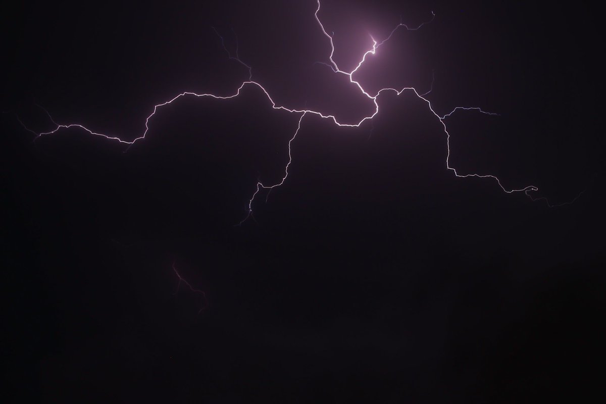 JP_Photos's tweet photo. Here’s just a couple of amazing #lightning #photos I took during last night’s #severeweather. All of the lightning pictures were taken from a tornado warned storm, and showcased some of the best lightning I’ve ever seen. 
@weatherchannel @WLWT @FOX19 @FOX19Frank @Local12 https://t.co/j4HT9dMm6J