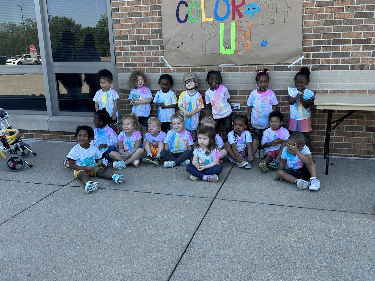 Got to enjoy the 2024 ELC Amy Beverland color run this morning for Zion’s class! 

ZP said she was gonna win 🤣 & she did a phenomenal job!