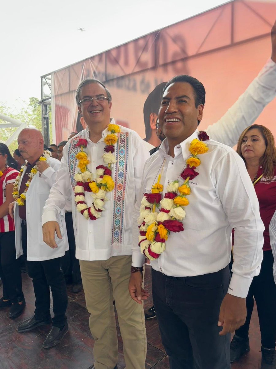 Con Eduardo Ramírez en El Parral , Chiapas . Entusiasmo y amplia participación !!!