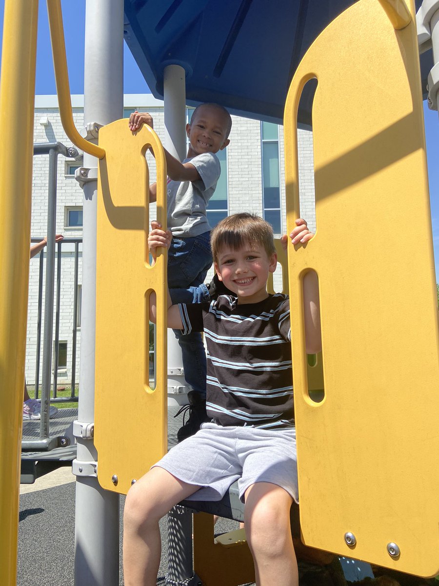 Amber Soike (@ambersoikeedu) on Twitter photo Having fun in the sun (or shade) during kindergarten recess today! ☀️ <a href="/MrKerstenTIOGA/">Mr. Kersten</a> <a href="/BensenvilleD2/">Bensenville Dist 2</a> Having fun in the sun (or shade) during kindergarten recess today! ☀️ <a href="/MrKerstenTIOGA/">Mr. Kersten</a> <a href="/BensenvilleD2/">Bensenville Dist 2</a>