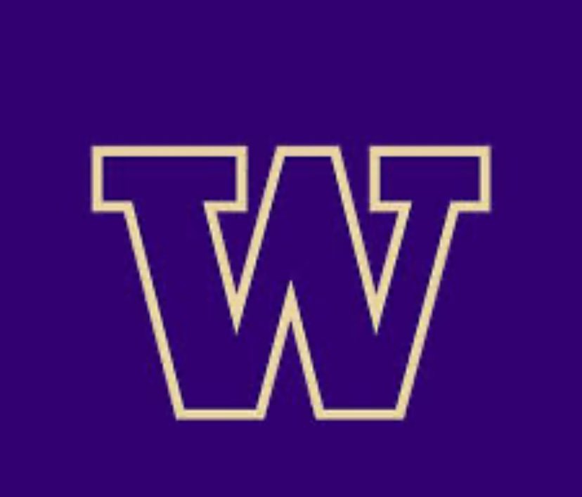 after a great conversation wit coach cummings i am truly blessed to receive my first d1 offer from the university of Washington #gohuskies @Coach_KC84 @CoachJeddFisch @GregBiggins @adamgorney @ChadSimmons_ @AlemanyFootball