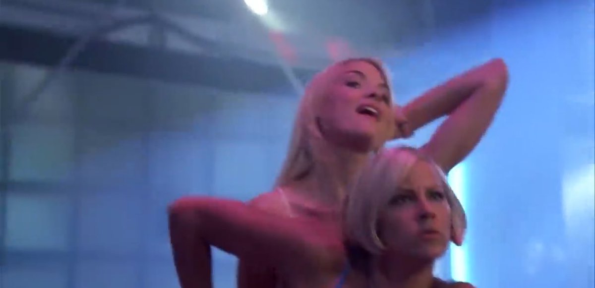 notgwendalupe's tweet photo. white chicks dance battle (2004) https://t.co/O7l30R6yWx
